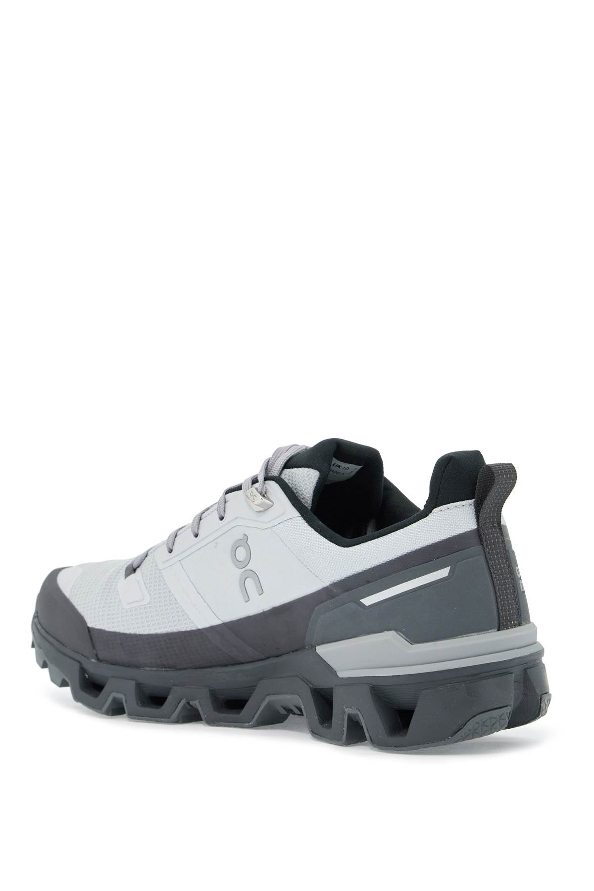 ON waterproof cloudwander trekking