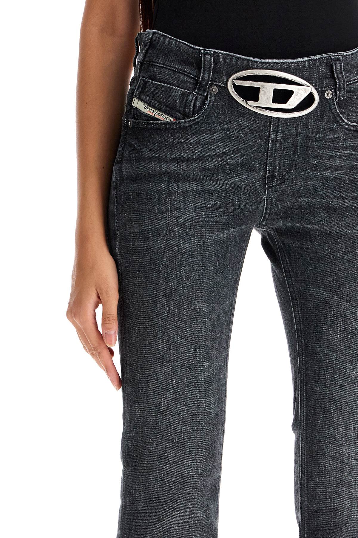 DIESEL iamante

jeans with oval