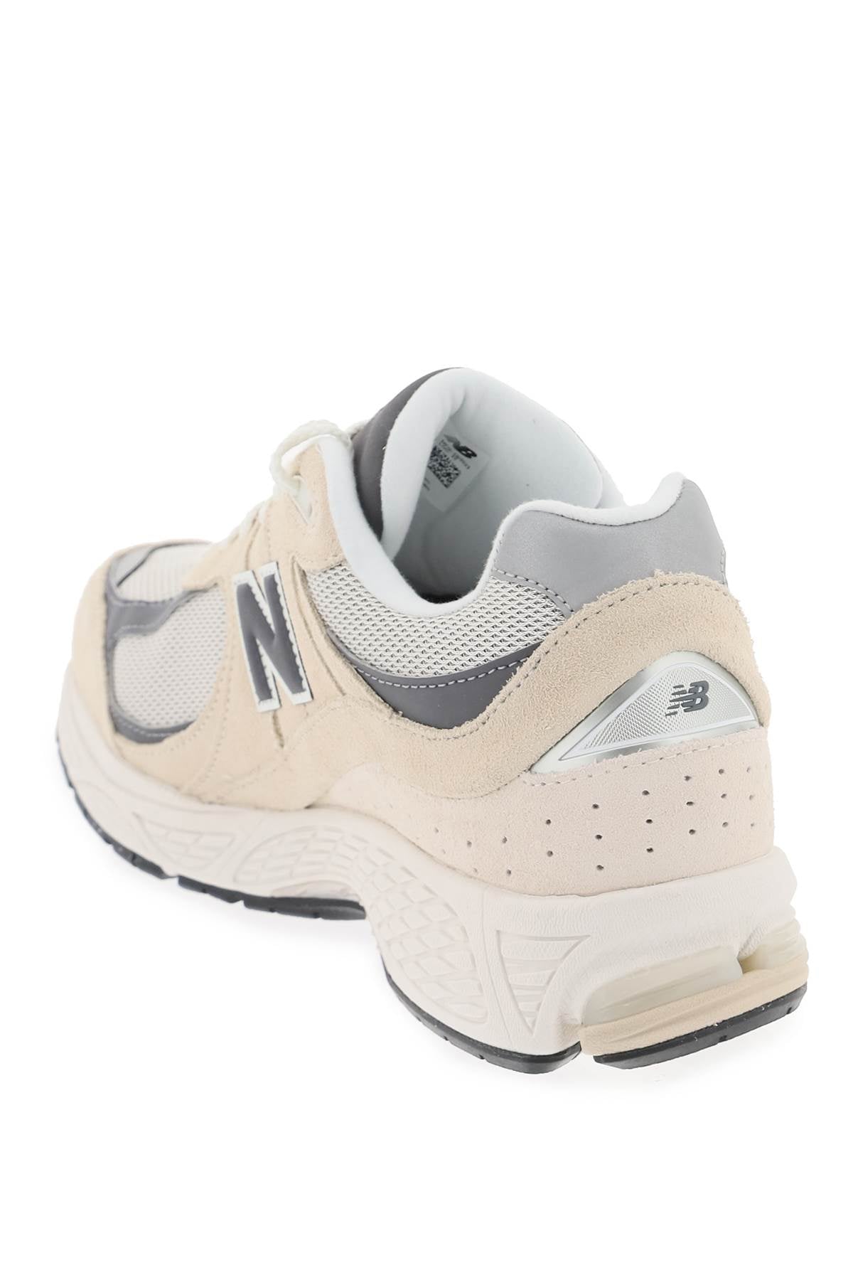 NEW BALANCE 2002r sneakers