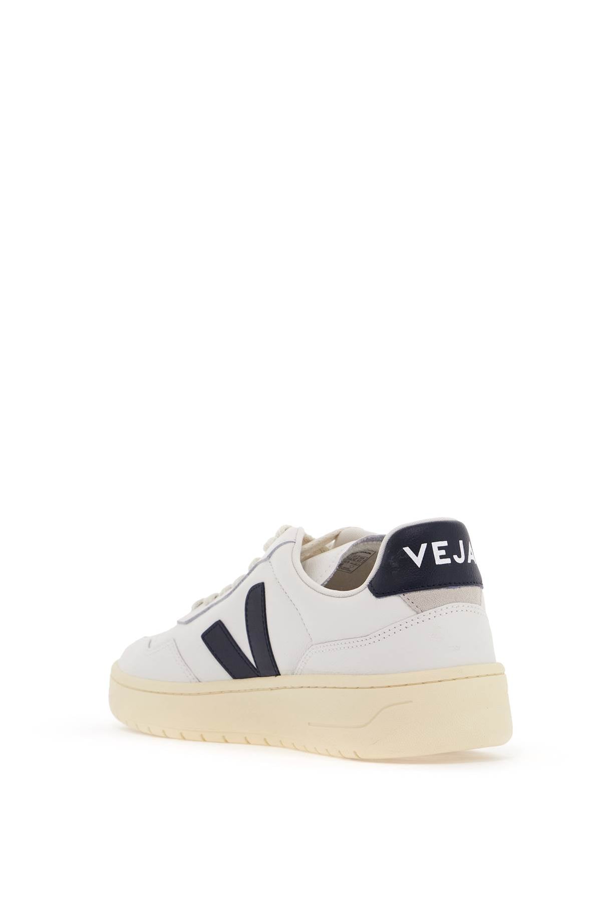 VEJA leather v-90 sne