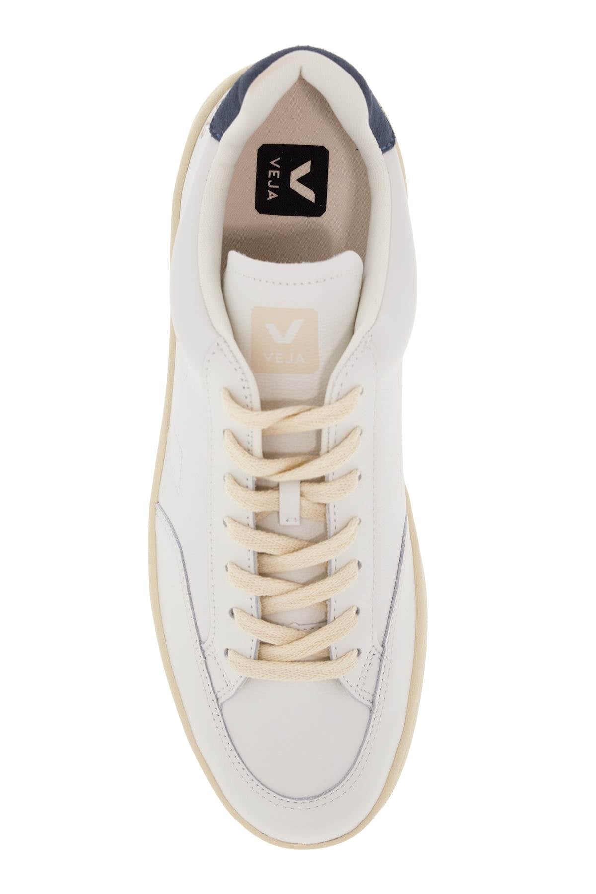 VEJA leather v-12 sne